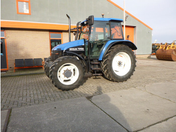 Farm tractor NEW HOLLAND TS100