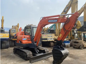 Crawler excavator 90% new Korea Doosan 6ton dx60 dx55 dx75 excavator: picture 4