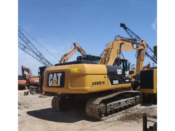 Crawler excavator CATERPILLAR 320D2