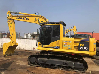 Crawler excavator KOMATSU PC200-8