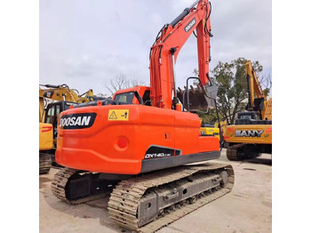 Crawler excavator Doosan DX140: picture 4