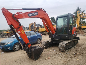 Crawler excavator DOOSAN DX60