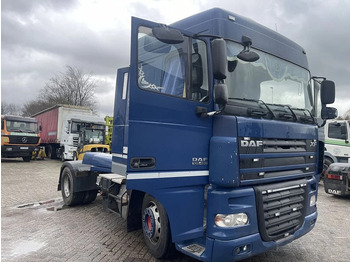 Tractor unit DAF XF 105 460