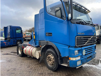 Tractor unit VOLVO FH12 420