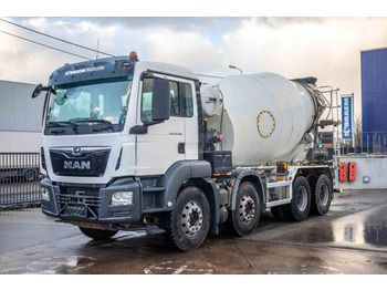 Concrete mixer truck LIEBHERR