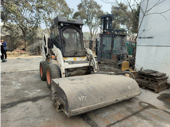 Skid steer loader BOBCAT S18