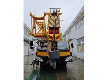 Mobile crane XCMG QY100K