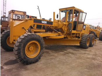 Grader CATERPILLAR 140H