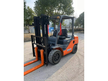 Diesel forklift TOYOTA