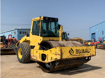 Compactor BOMAG