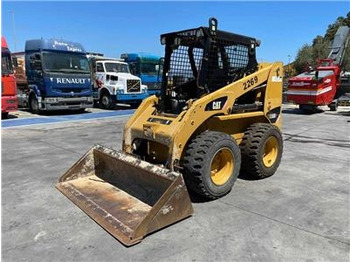 Skid steer loader CATERPILLAR