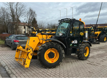 Telescopic handler JCB