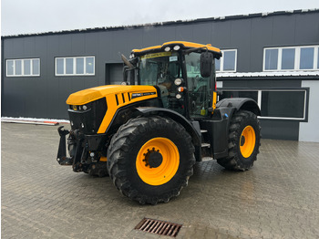 Farm tractor JCB Fastrac 4220