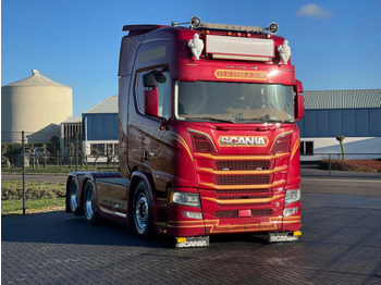 Tractor unit SCANIA R 580