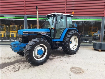 Farm tractor FORD