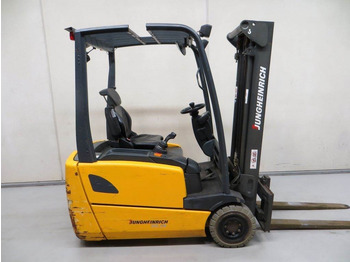 Electric forklift JUNGHEINRICH EFG