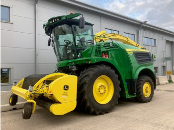 Forage harvester JOHN DEERE 8500