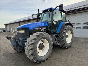 Farm tractor NEW HOLLAND TM135