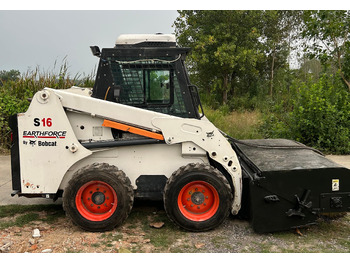 Skid steer loader BOBCAT S16