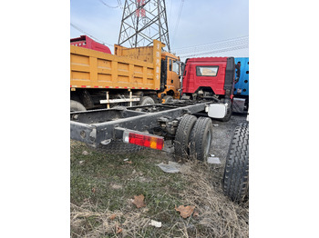 Tractor unit FAW: picture 5