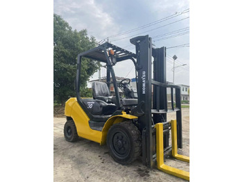 Diesel forklift Komatsu FD30: picture 2