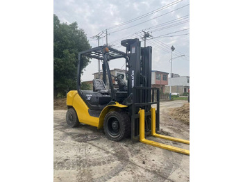 Diesel forklift Komatsu FD30: picture 4