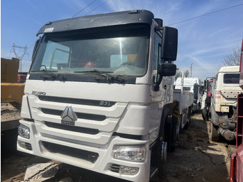 Tractor unit SINOTRUK HOWO