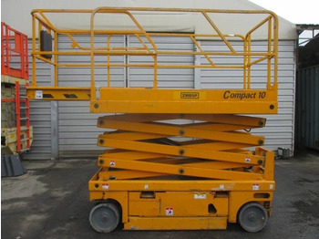 Scissor lift HAULOTTE Compact 10