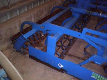 Soil tillage equipment LEMKEN KOMPACTOR 4M: picture 2