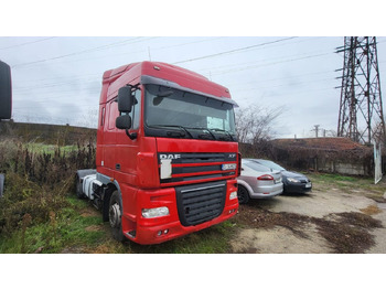 Tractor unit DAF XF 105 460