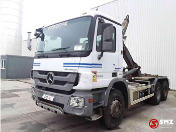 Container transporter/ Swap body truck Mercedes-Benz Actros 2636 6x4 manual: picture 4