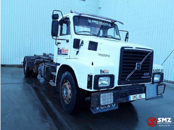 Container transporter/ Swap body truck VOLVO N10