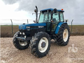 Farm tractor NEW HOLLAND