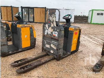 Electric forklift JUNGHEINRICH ECE