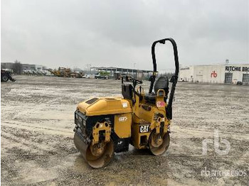 Road roller CATERPILLAR