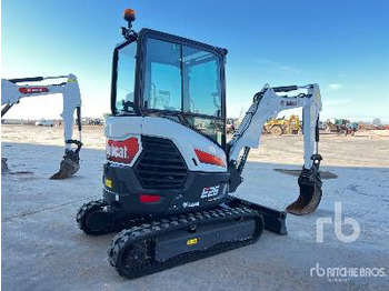 Mini excavator BOBCAT E26: picture 3