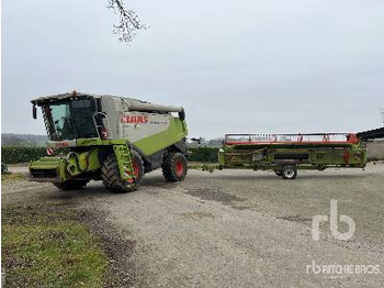 Combine harvester CLAAS Lexion