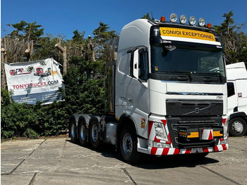 Tractor unit VOLVO FH16 750