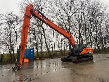 Excavator DOOSAN DX300LC-3