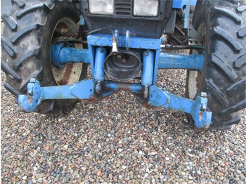 Farm tractor New Holland 8240 SLE Med frontlift og frontPTO: picture 4