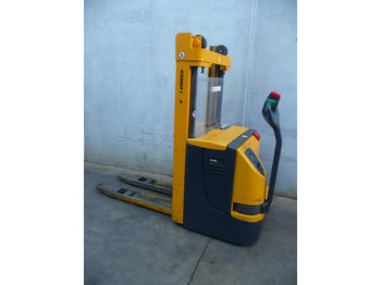 Stacker JUNGHEINRICH EJC