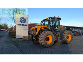 Farm tractor JCB Fastrac 4220