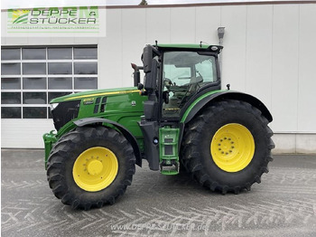 Farm tractor JOHN DEERE 6230R