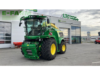 Forage harvester JOHN DEERE 8500