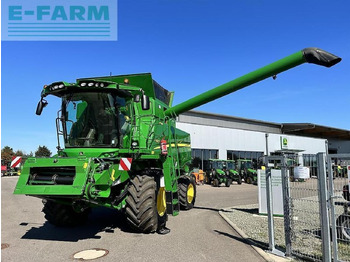 Combine harvester JOHN DEERE T560