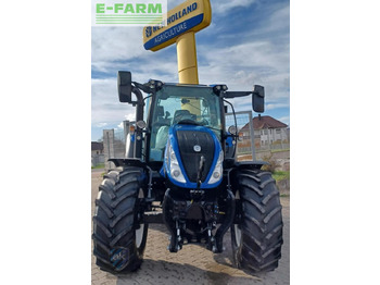 Farm tractor NEW HOLLAND T5