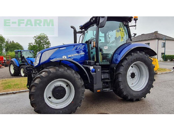 Farm tractor NEW HOLLAND T6