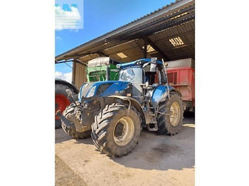 Farm tractor NEW HOLLAND T7.270