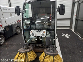 Road sweeper BALAYEUSE COMPACTE 1 METRE CUBE: picture 2