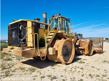 Roller CATERPILLAR